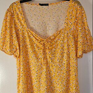 Luna Moon Square Necked Yellow Top w/White Flowers w/Pink & Maroon, Bow 2XL